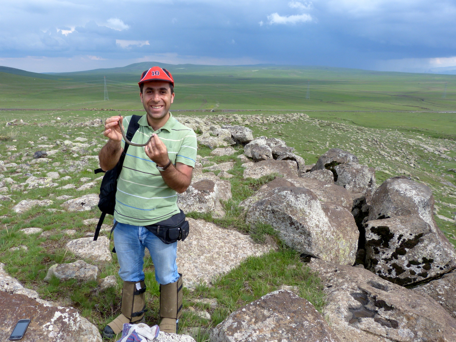 Mehmet Z. Yildiz holding a Southern Steppe Viper (Vipera renardi eriwanensis) Kars Province, Turkey (1)